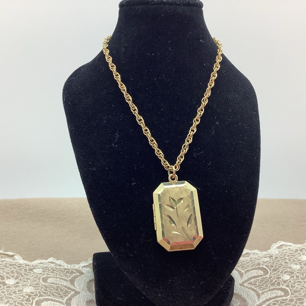 Carla Signed 14K 1/20th Gold Plated Brushed Etched Photo Locket Necklace