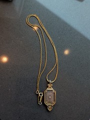 Vintage AVON Frostlight Camphor Glass Victorian Pendant Napier Necklace R148