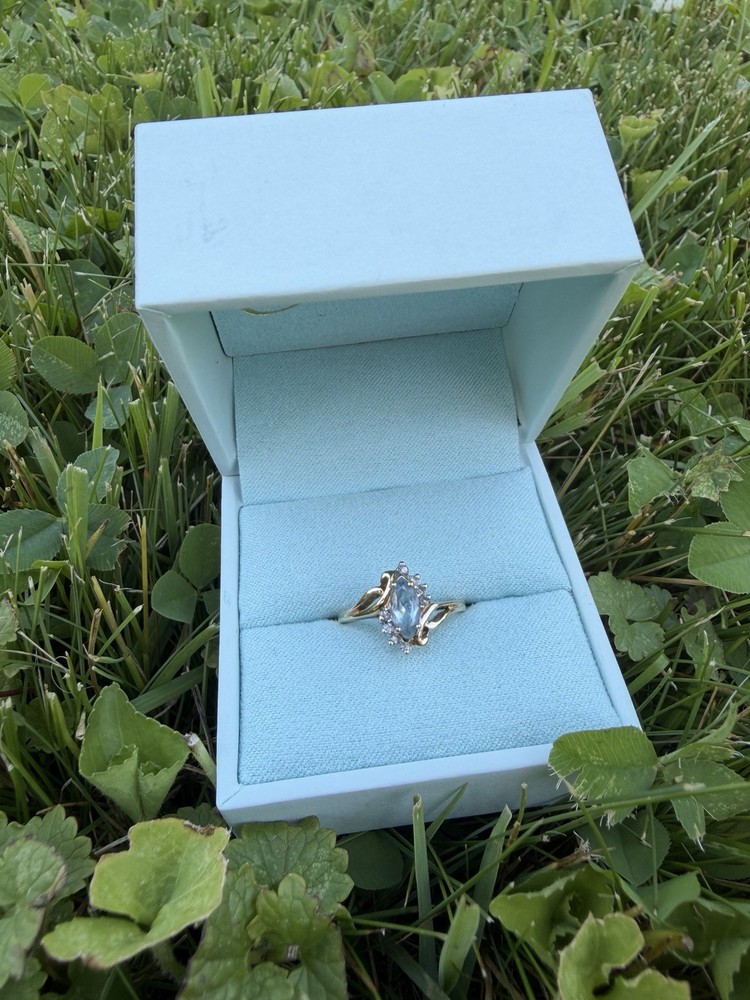 Vintage 14k Gold Ring With Aquamarine Stone Size 6.5