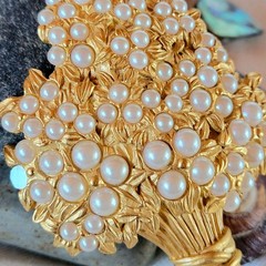 Early Karl Lagerfeld at Chanel Brooch Large 4.5 Inches Flower Bouquet Signed COA
