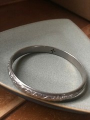 Vintage Floral Repousse Hollow Silvertone Bangle Bracelet – 2.5 inches across in