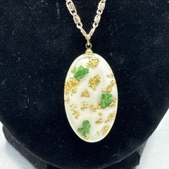 Silver Tone Germany Signed White Green And Gold Pendant Necklace Woman’s Fashion