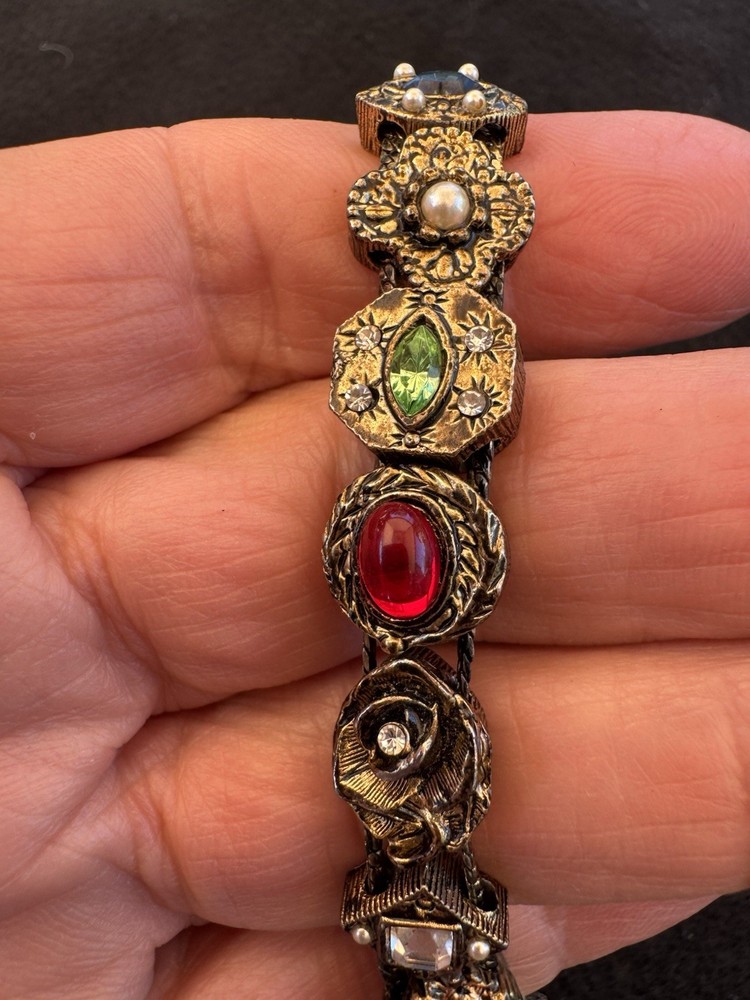Gorgeous Vintage 1960’s GOLDETTE Gold Victorian Revival Slide Charm Bracelet