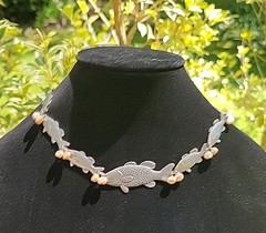Repousse Silver Tone FISH Choker Necklace w Pearls 17 inches Scarce