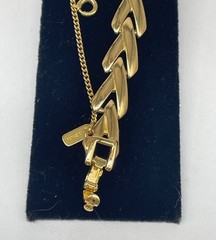 Vintage Monet Gold-Tone Chevron Link Bracelet Fold-Over Clasp Safety Chain EUC