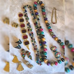 Huge Vintage Jewel Tone Wood Metal Enamel Earring Necklace Bracelet Jewelry Lot