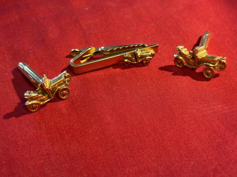 Vintage Gold Tone Open Top Model A Tie Bar Clasp and Cufflinks Set – Nice Shape