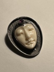 925 Sterling Silver Teardrop Cameo Face Amethyst Bone Cabochon Brooch Pin 2 Inch