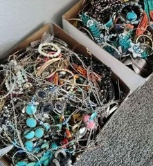 3 Pounds Jewelry Costume Vintage Mix LBS necklaces bracelets pins rings etc lbs
