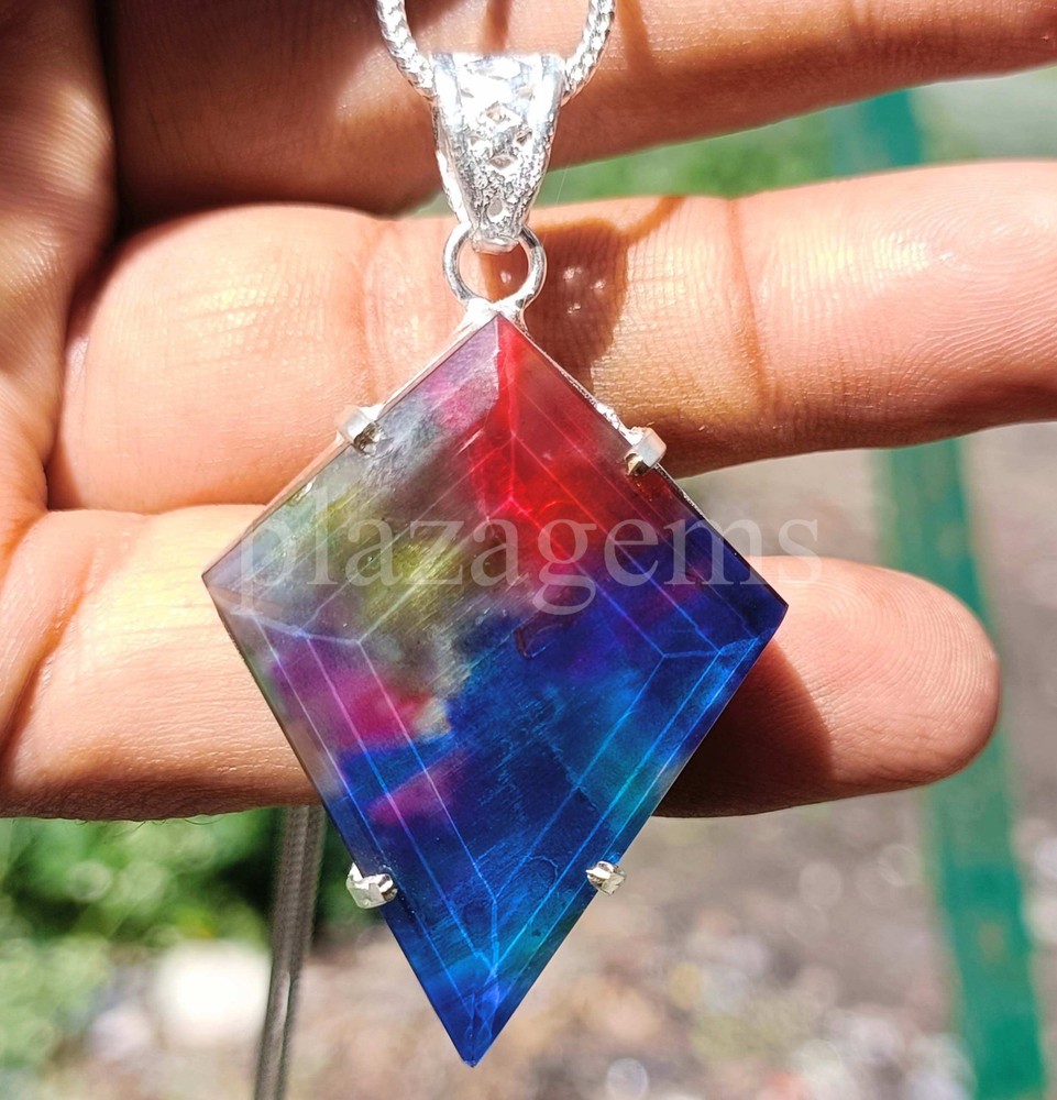 Natural Ammolite Doublet Opal 69.45 Ct Kite Shape Silver Pendant Free Chain 6AGW