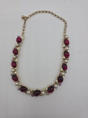 Vintage Red Glass & Faux Pearl Necklace Gold Tone 15.5 Inches