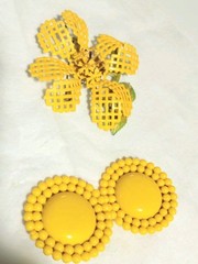 Lg Yellow Enameled Lattice Flower Brooch & Lg Yellow Clip Earrings Spring Summer