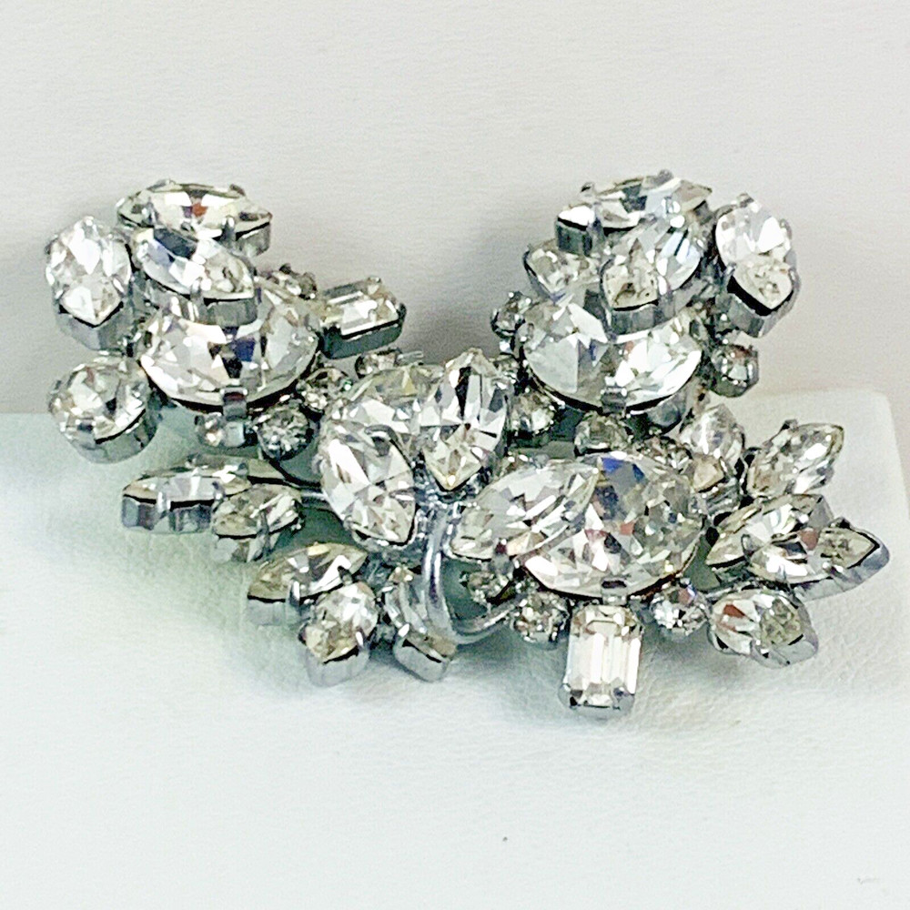 STUNNING AUSTRA Rhinestone Cluster Silver Tone Estate Brooch Ring Construction