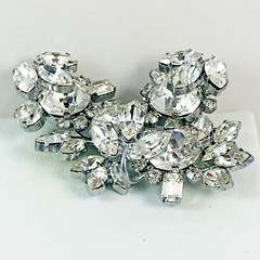STUNNING AUSTRA Rhinestone Cluster Silver Tone Estate Brooch Ring Construction