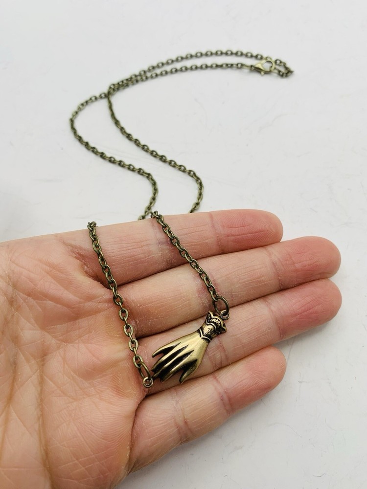 Vintage Style Victorian Elegant Ladies Cottagecore Dainty Hand 18 in Necklace