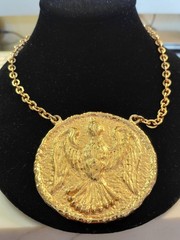 Vintage Napier fenyx Medallion Gold Tone Necklace 1970’s