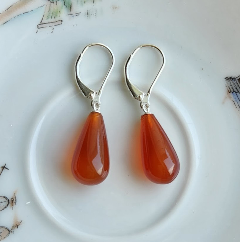 GORGEOUS TEAR DROP Light Color CARNELIAN LEVER BACK 1.5in EARRINGS 925 Silver