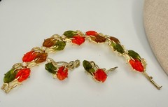 mid century jelly lucite goldtone leaves bracelet earring set orange green & ab