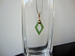 VTG 1970s HANDMADE GREEN JADE FENG SHUI DIAMOND YELLOW GOLD FILLED CHARM/PENDANT