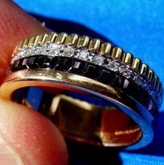 Original BOUCHERON DIAMOND Quatre Eternity Wedding Band Anniversary Ring 18K