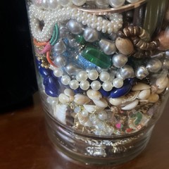 5-10LBS VINTAGE TO NOW WEAR CRAFT FIND Fun Jewelry Lot G Rings NECKLACES More