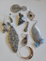 Miscellaneous Vintage Small/Mini Craft Jewelry Lot-Unique Items Charms