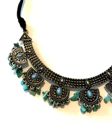 Vtg Faux Turquoise Stone Dangles & Antiqued Silver Tone Necklace ~17″ Boho Chic