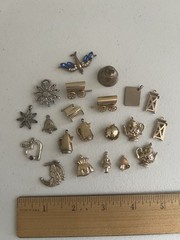 Vintage 21pc Lot Charms Jewelry Brass Pendants Lot LOOK 👀