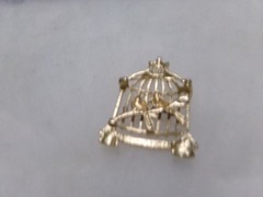 VINTAGE GOLDTONE BIRD CAGE BROOCH WITH 2 ENAMEL BIRDS