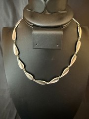 UnoAerre Sterling Modernist Petal Link Choker Necklace 925 Italy 15 in 23.48 gm