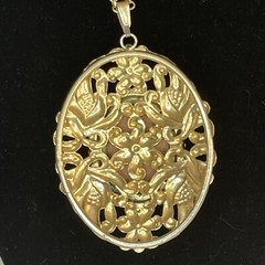 Vtg Lace Gold Stone Pendant Necklace Art Nouveau Textured Oval Chain Large Cameo