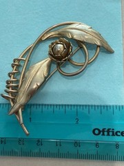 Monet Marvella Vintage Costume Jewelry Lot 10pc Brooches Clip-On Earrings