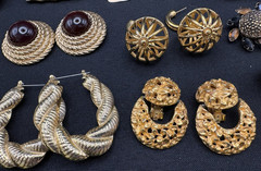 Fun Vintage 90’s Earrings Lot of 19 Chunky Big Gold Tone Earrings Hoops Mix Lot