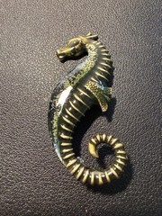 Vintage 1970s Seahorse Brooch Pin Gold Tone Verdigris Finish, 1×2.5”