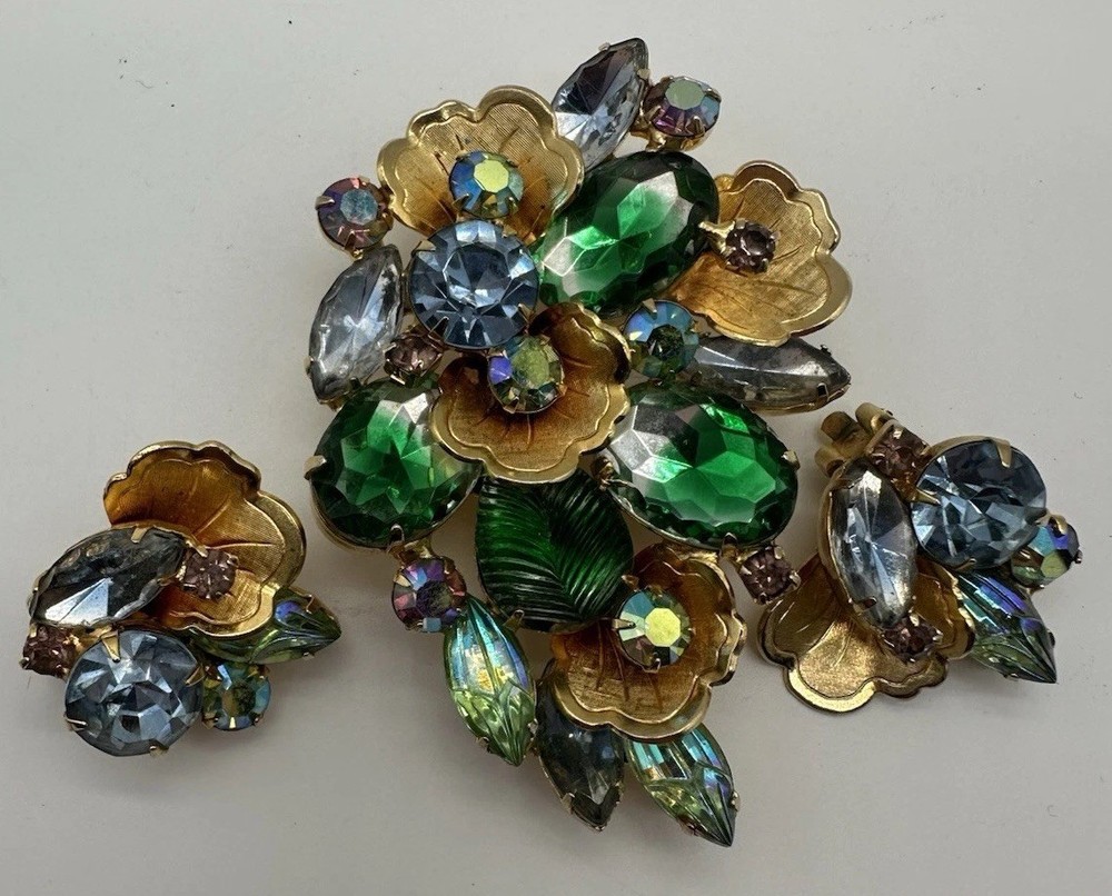 VTG D&E Juliana Brooch and Earrings Set BEAUTIFUL Retro Jewelry MCM bling