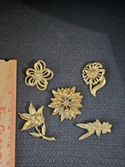 5 Vintage Floral Brooches Gold-Tone, Two Signed, One AAi