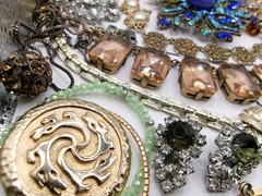 Vintage~Mod Estate Costume Jewelry Lot~AVON~CORO~JERI LOU~J CREW~SARAH~PARK LANE