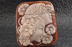 Vintage square shape Sardonyx shell came carved “Profiles of Young Girls” (83ct)