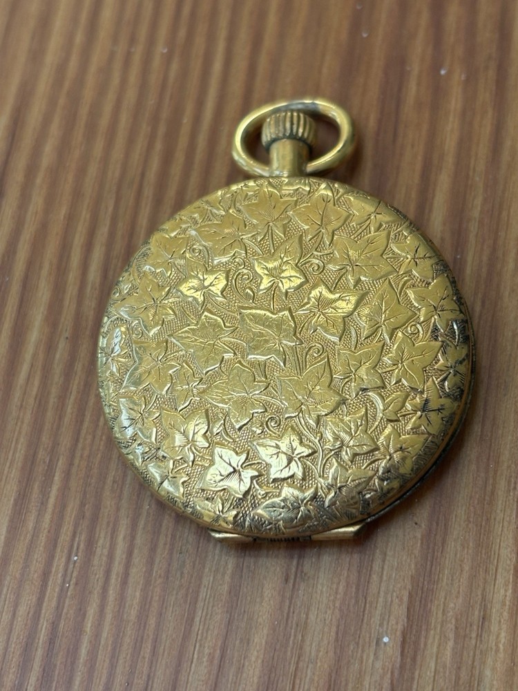 ANTIQUE Daggett & Clap VICTORIAN GOLD FILL LOCKET PENDANT Ivy Design 11.1g