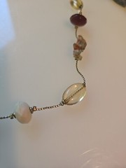 LC Liz Claiborne Or Lauren Conrad Goldtone Acrylic Bead Polished Stone Necklace