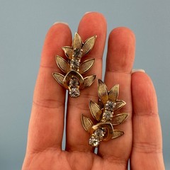 Vintage Rhinestone Earrings Gold Tone Leaf Branch Climber Clip On Dimensional