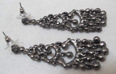 Vtg Vibrant Blue Pink & Grey Crystal Rhinestone Gun Metal Chandelier Post Earrin