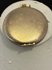 Vintage 1977 Avon Floralpoint Needlepoint Locket Compact Pendant Gold Tone 2″