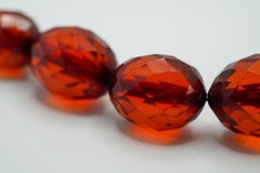 Vintage Cherry Amber Bakelite Faceted Oval Bead Necklace 29″ x 24mm-8mm JB46