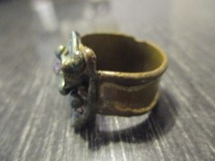 Vintage Artisan Modernist Brutalist Abstract Stone Bronze Brass Ring Size 7!