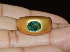 NATURAL 1.62CT EMERALD SOLID 750 18K GOLD MATTE DOME RING MODERNIST SIGNET STYLE