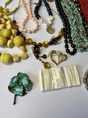 Estate Jewelry Lot Chunky Necklaces Rings Wearable Brooches Beaded 25+ VTG – Now