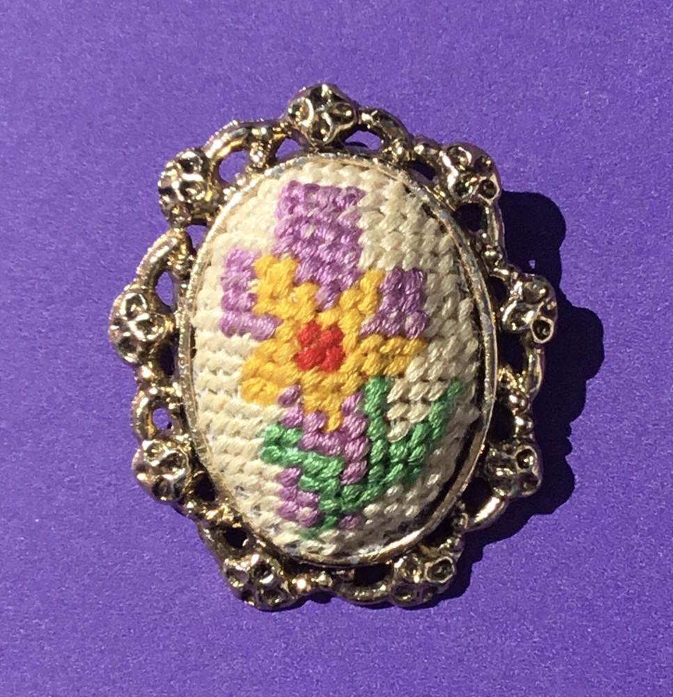 Vintage Victorian Style Goldtone Needlepoint Flower Brooch Lavender Yellow Flora