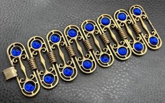 VTG Royal Blue Cabochon Gold Tone 2.5” Wide Panel Etruscan Style Bracelet 7.25”