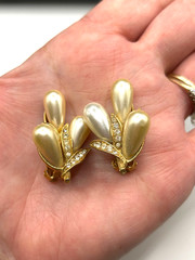 VINTAGE ARTHUR PEPPER CATTAILS EARRINGS CLIP ON PEARL RHINESTONE GOLD TONE